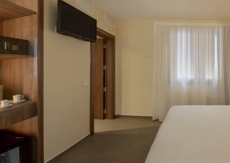 Junior suite SH Suite Palace Hotel Valencia Junior suite SH Suite Palace Hotel Valencia
