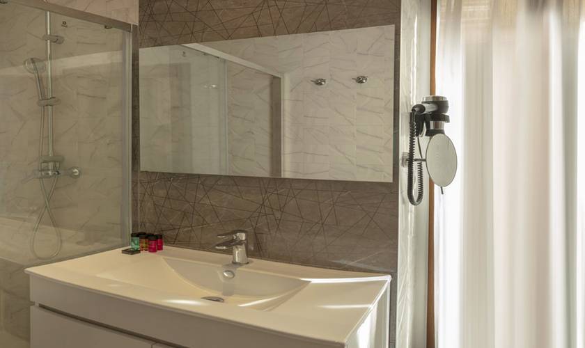 Superior room SH Suite Palace Hotel Valencia Superior room SH Suite Palace Hotel Valencia